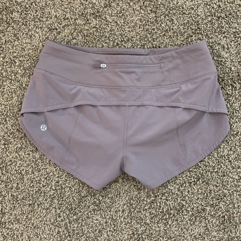 Lululemon speed up short-violet verbena color